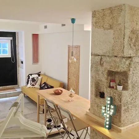 Casa Dos Mastros