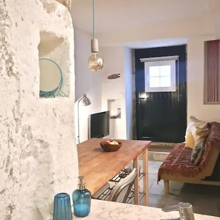 Casa Dos Mastros * Lisbon
